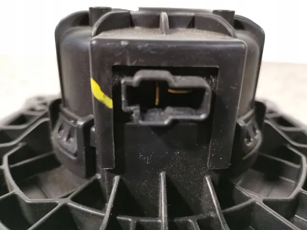 Hyundai Tucson Blazermotor OEM FBZ4792 - Gebruikt image 3