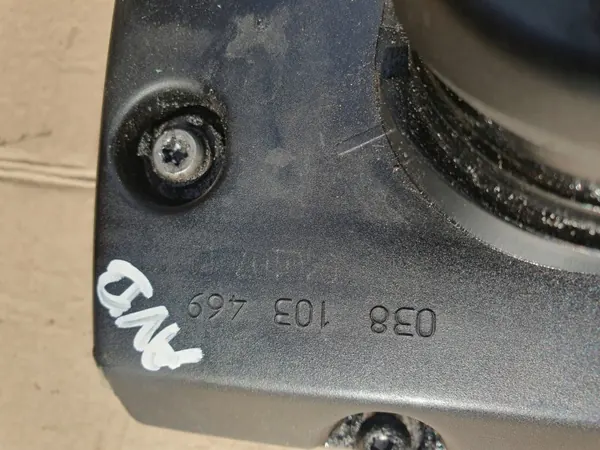 Ventildeckel OEM 038103475 für VW Passat B5 1.9 TDI image 4