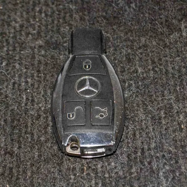 Gebruikt Mercedes-Benz E W212 OEM 10107591 Stationair deel image 4