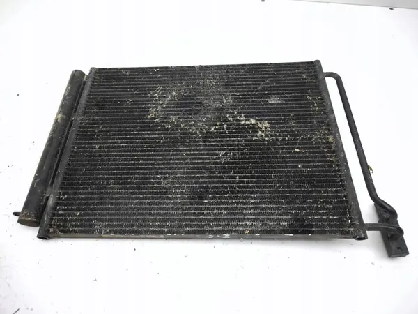 BMW X5 E53 2005 Kylmäainekondensaattori / A/C Jäähdytin OEM 6914216 image 10