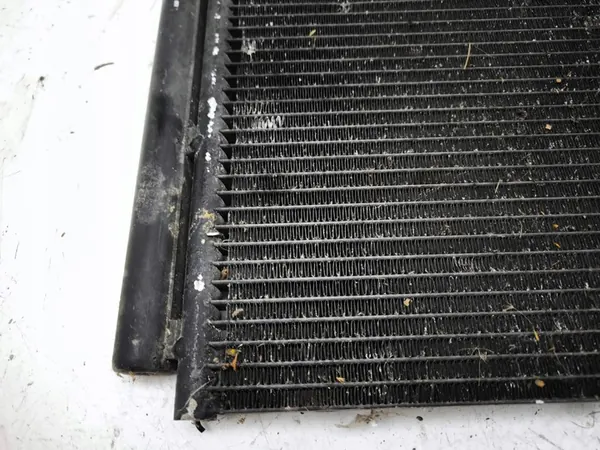 BMW X5 E53 2005 Kylmäainekondensaattori / A/C Jäähdytin OEM 6914216 image 9