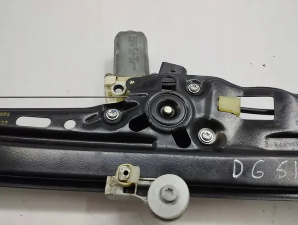 BMW 5 E60 E61 2005 Regulador de janela direito image 2