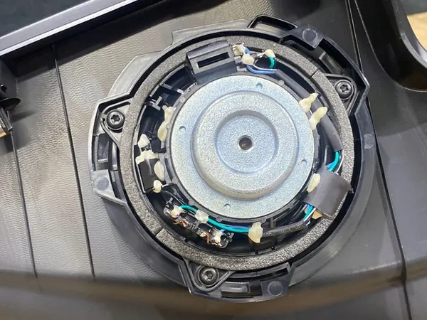 Cobertura do Pilar Traseiro Esquerdo Jaguar F-Pace (X761) SVR HK8351749BL image 3