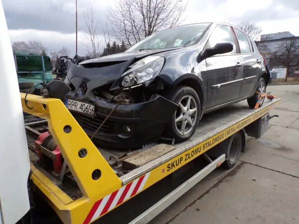 Ruiskutuskaide Renault Clio III 1.2b OEM 12504496 image 3