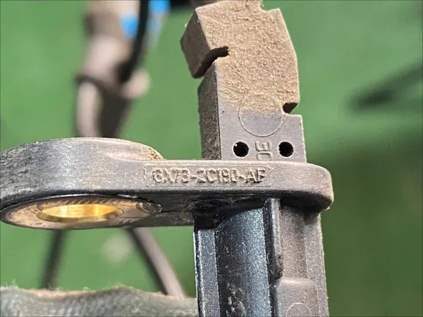 ABS Sensor Rear Jaguar XF X260 GX73-2C190-AF image 3