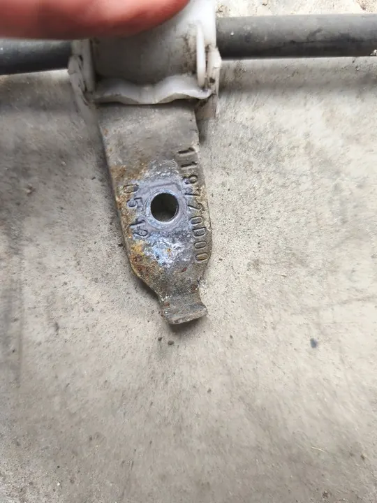 Toyota Auris I Lift 10-12 Handbrake Cable 1.6 VVTI image 5