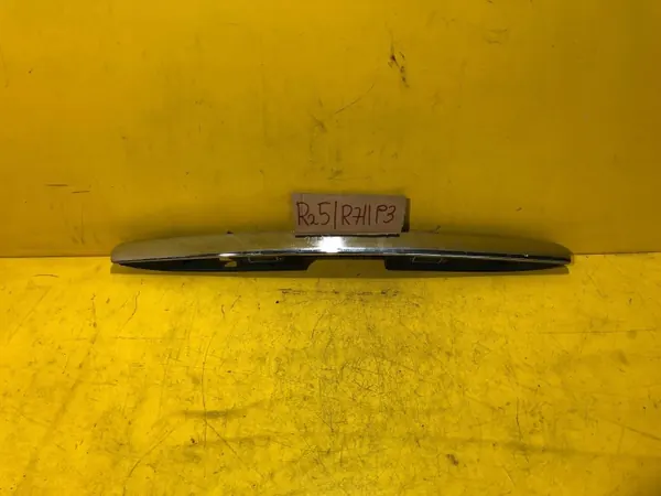 OEM 1647400893 Bandeau de coffre pour ML350 W164 image 2