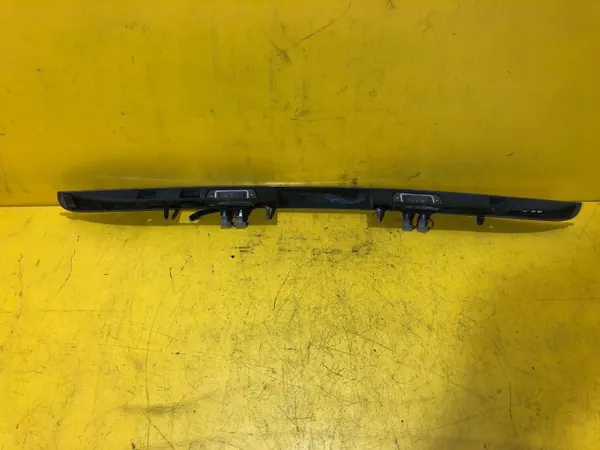 OEM 1647400893 Bandeau de coffre pour ML350 W164 image 4