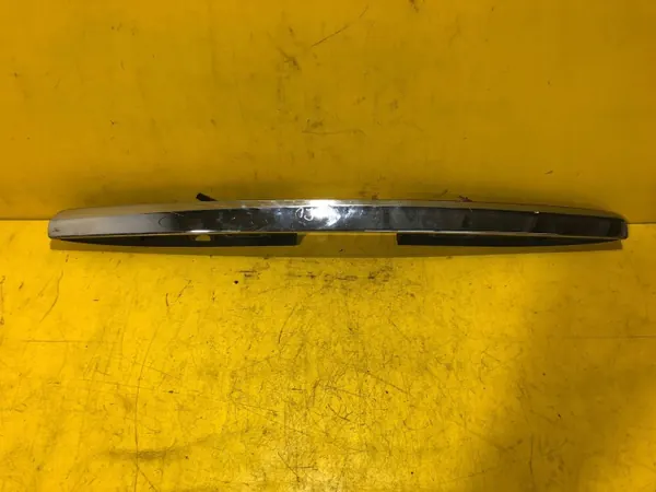 OEM 1647400893 Bandeau de coffre pour ML350 W164 image 5