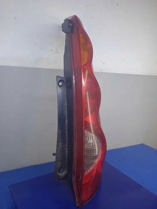 Nissan Note Luz Trasera Derecha 22016752 image 2