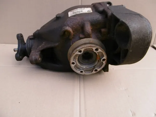 Hinterachsdifferential BMW E90 E91 325xi 2.5 N52 218km xDrive 3,23 OEM 7529906 image 3