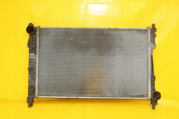 Vesijäähdytin Intercooler Mercedes W209 W203 3.2 B V6 A2035000503 image 2