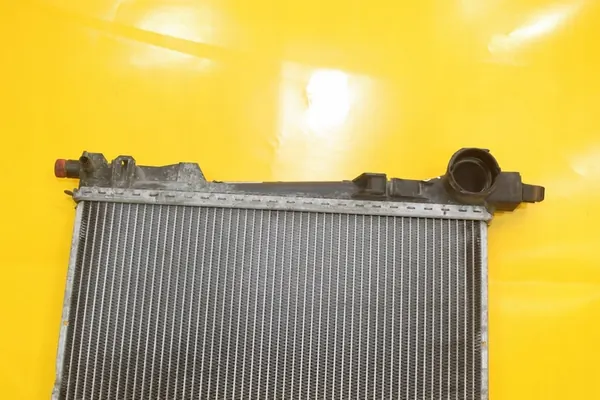 Vesijäähdytin Intercooler Mercedes W209 W203 3.2 B V6 A2035000503 image 3