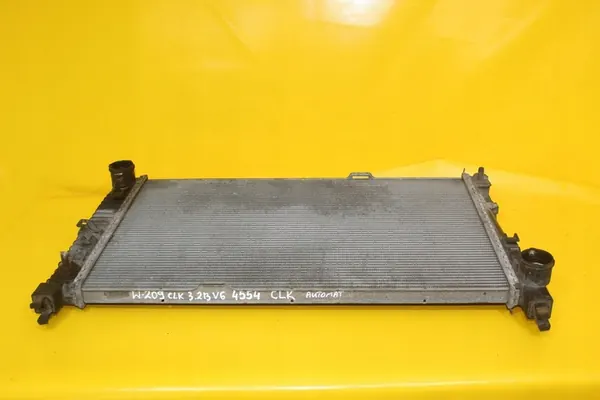 Vesijäähdytin Intercooler Mercedes W209 W203 3.2 B V6 A2035000503 image 4