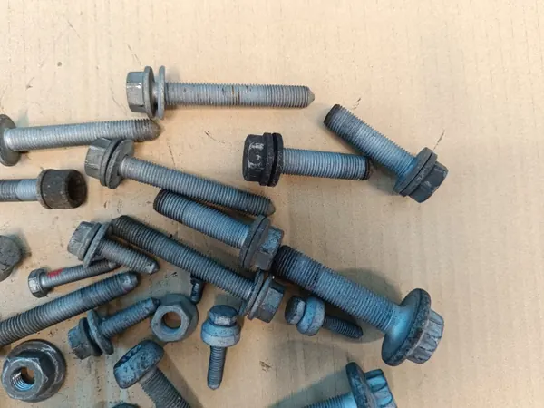 Skoda OE Jousitusruuvit OEM 2,7 KG 25/24 image 3