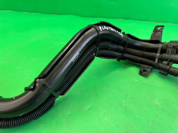 Bränslefyllningshals OEM 31030-3XXXX för Hyundai Elantra image 4