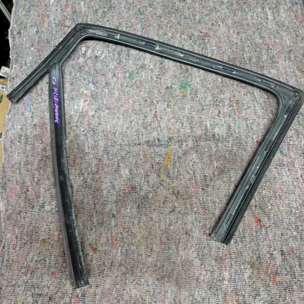 SEAT IBIZA IV 6J Raamrubber Leiding Frame Links Achter 6J4839431A image 3