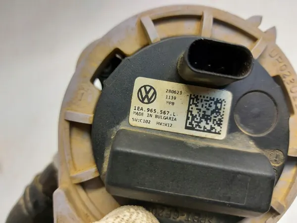 Audi Q4 E-TRON vattenpump OEM 1EA965567 image 3