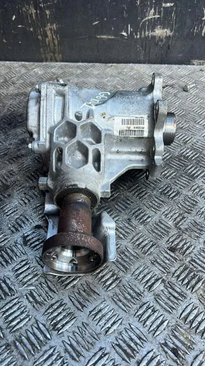 Verteilergetriebe Volvo XC90 II 2016 OEM P31325810 image 3