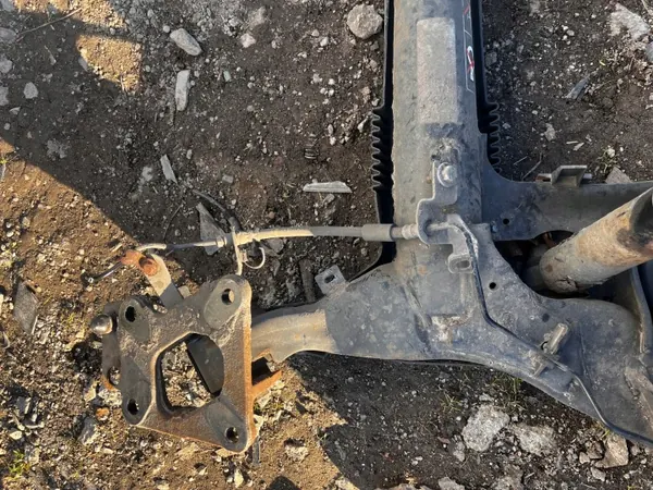 CITROEN BERLINGO IV Bakaxelbalk OEM Begagnad image 3