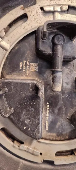 Réservoir carburant Mercedes W205 OEM A2054700901 A2054701594 image 7