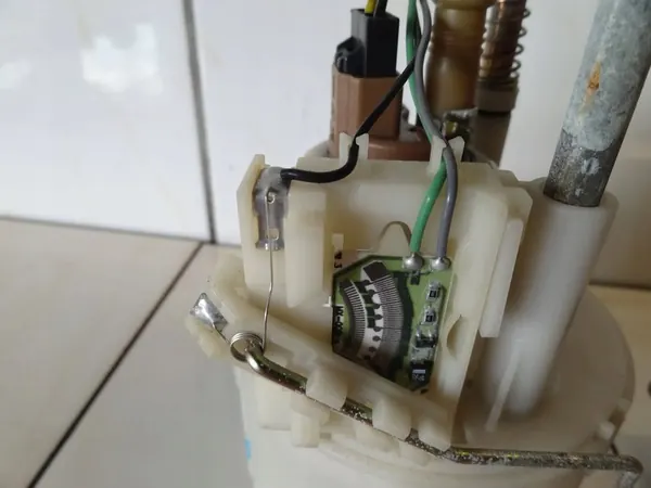 HYUNDAI ATOS PRIME II 2005 1.1 Bomba de combustível 31110-05000 image 4