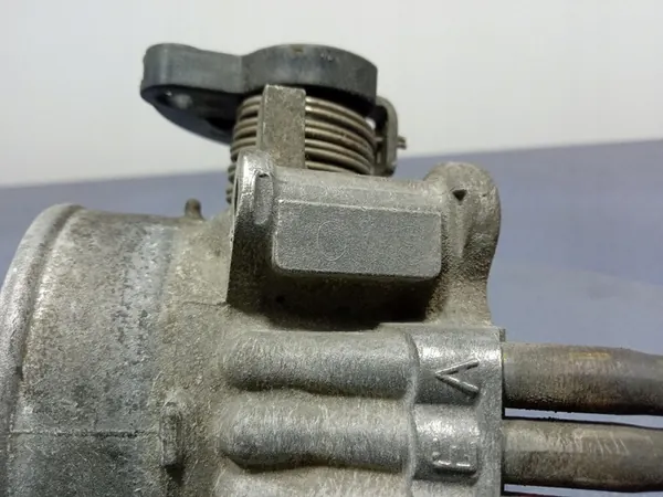 Cuerpo de aceleración Mitsubishi Outlander I AC60-385 image 7