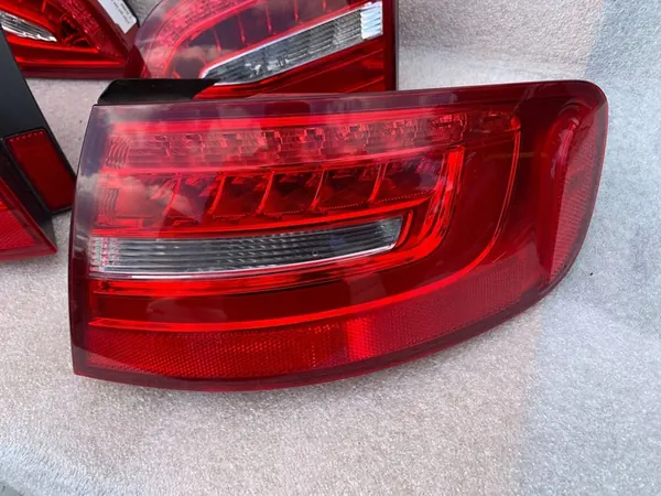 Audi A4/S4 B8 Luz LED Trasera Izquierda 2012-2015 image 2