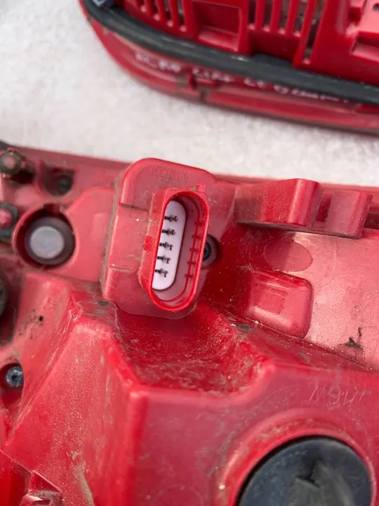 Audi A4/S4 B8 Luz LED Trasera Izquierda 2012-2015 image 9