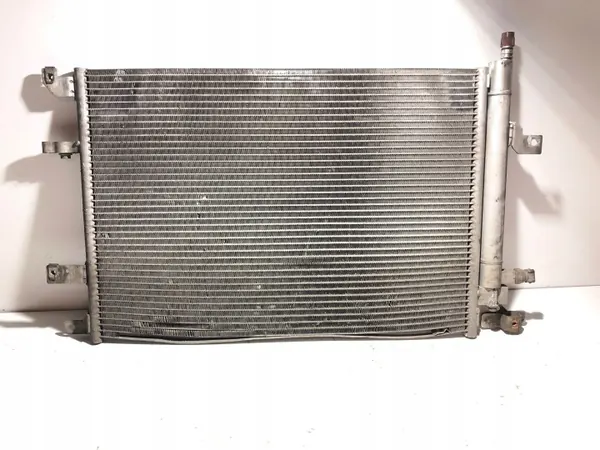 Volvo V70 AC Condensor OEM 31319056 - Gebruikt image 2