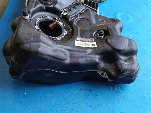 CUPRA FORMENTOR 2.0 TDI 110KW 2024 FUEL TANK 5WA201021KG image 4