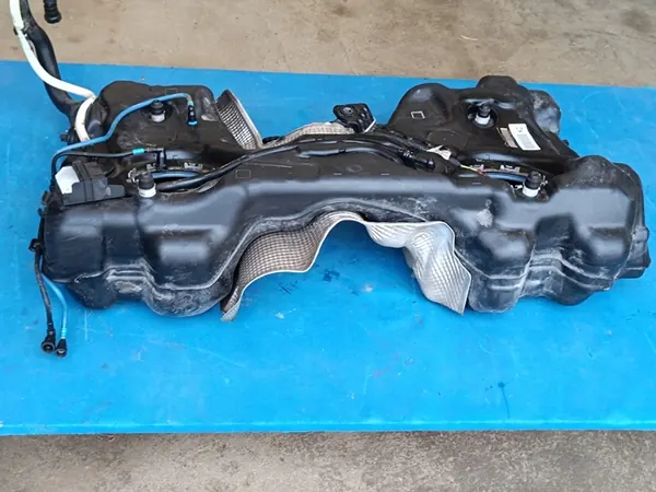 CUPRA FORMENTOR 2.0 TDI 110KW 2024 FUEL TANK 5WA201021KG image 6