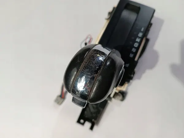 Alavanca de seleção de marchas Ford F150 2011- OEM BL3P7J228EA35B8 image 9