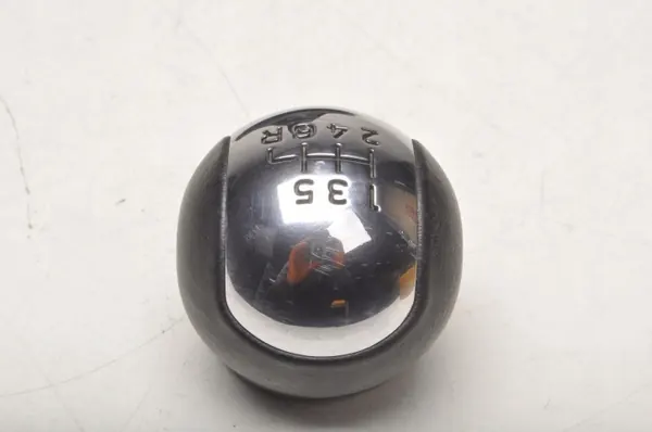 Ford OE versnellingspookknop OEM 320270 voor Fiesta MK8 ST image 9