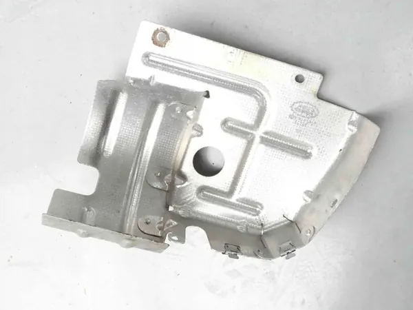 Protector térmico turbo OEM LR039774 para Land Rover Defender image 3