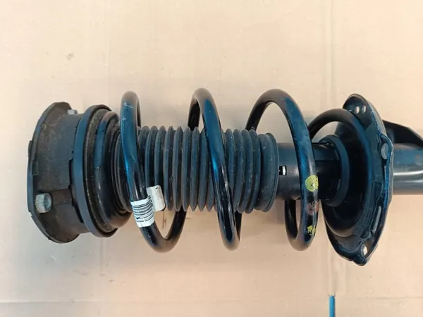 Ammortizzatore Anteriore Sinistro AUDI Q3 F3 SPORTBACK 1.4TFSI E 110KW OEM image 3