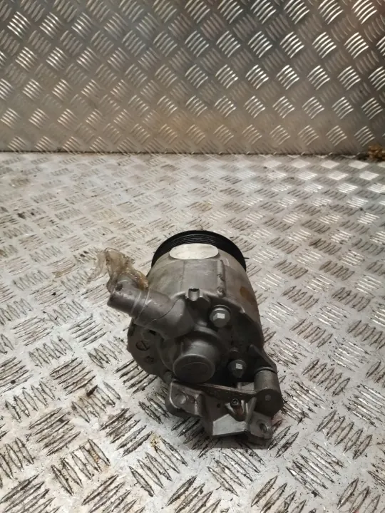 Bomba de suspensión Land Rover OEM 5005852 - Usada image 2
