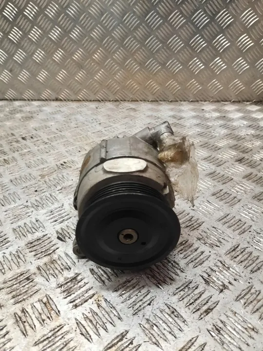 Bomba de suspensión Land Rover OEM 5005852 - Usada image 3