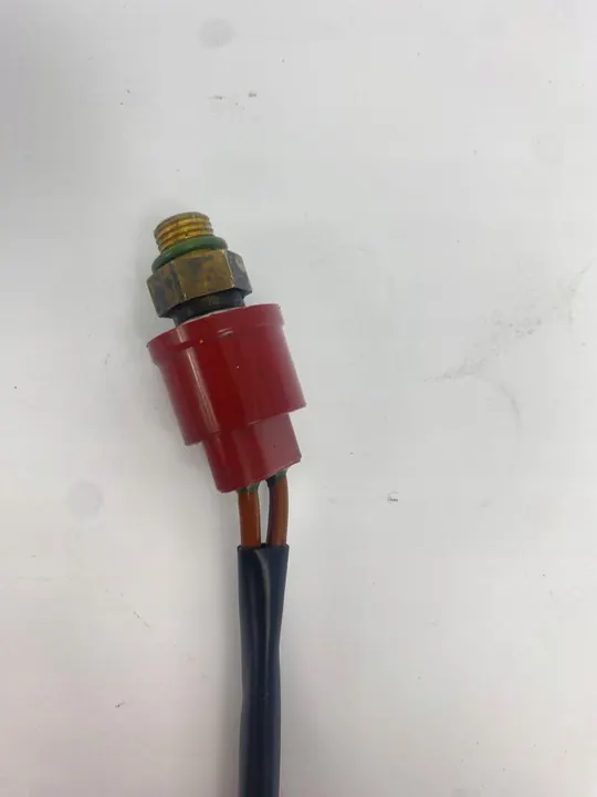 Tryckbrytare Mercedes W124 0048206810 image 4