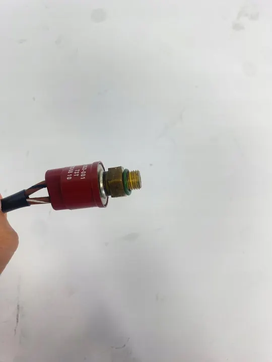 Tryckbrytare Mercedes W124 0048206810 image 5