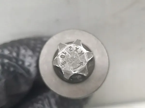 Engranaje de distribución + tornillo W205 C220 2.2 CDI A6510520200 image 7