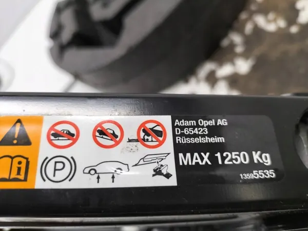 Cric auto OEM 13595535 pour Opel Astra IV (2009-2020) image 4