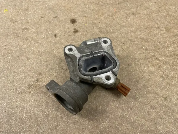 Suzuki OE cilinderkop wateruitlaat 2.4L 08-14 image 6