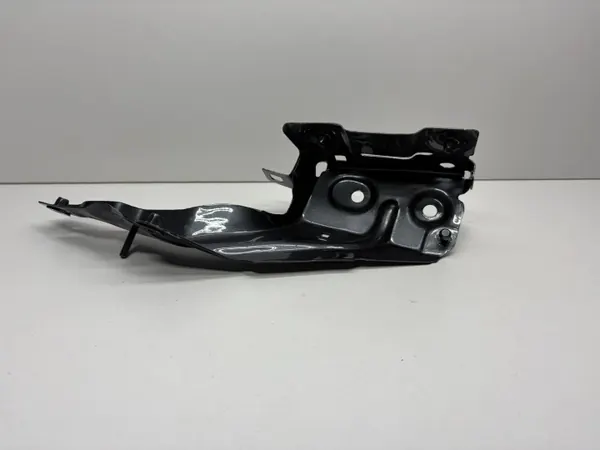 Etuoikea lokasuoja-kiinnike OEM 80A821136A image 6