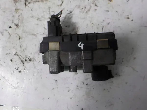 Turboactuator G-226 voor Citroen C5 III 2.7 HDI image 2