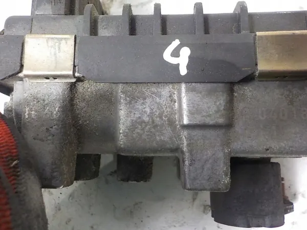 Turboactuator G-226 voor Citroen C5 III 2.7 HDI image 3