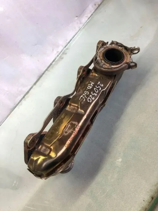 Collecteur d'échappement Mercedes-Benz OEM A6541405201 image 2