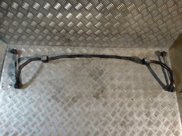 Etuvakain OEM 2Q0411303P VW Polo VI:lle image 2