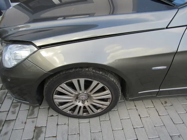 MERCEDES W207 2010 Parti Anteriori image 5