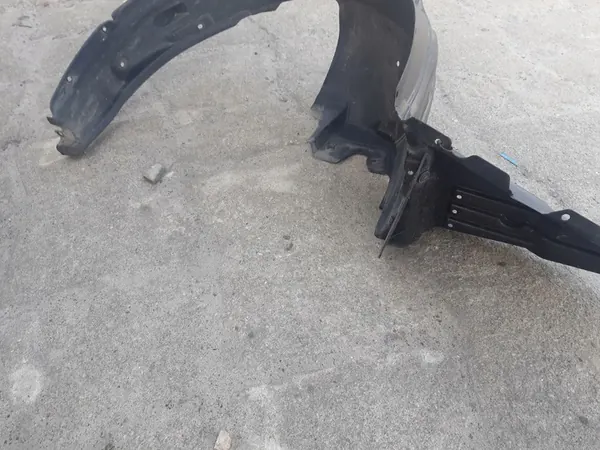 Front Right Wheel Arch Subaru Impreza III 07-11 OEM image 2